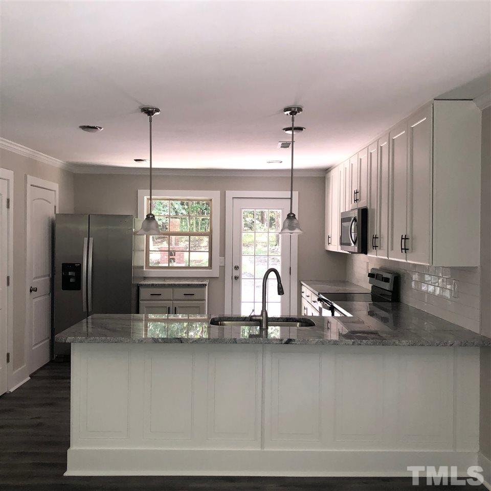 632 Frank Street Roxboro, NC 27573 - Photo 4 of 19