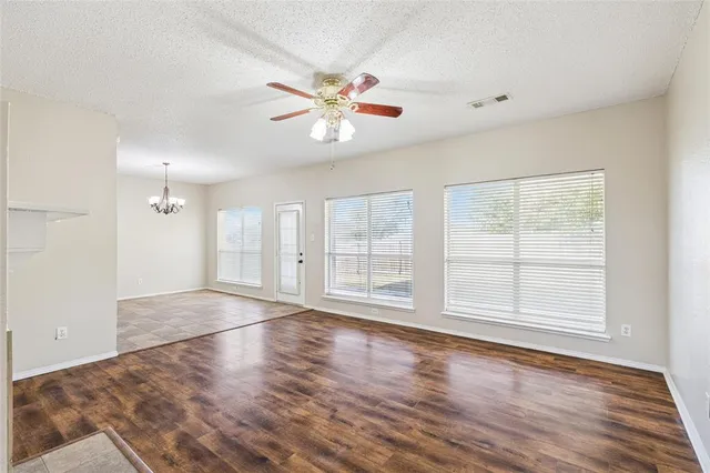 $380,000 | 1116 Grand Central Parkway, Saginaw, TX 76131