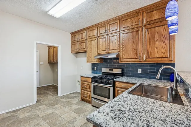 $380,000 | 1116 Grand Central Parkway, Saginaw, TX 76131