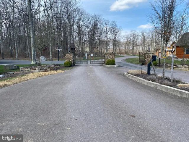 a picture of a field