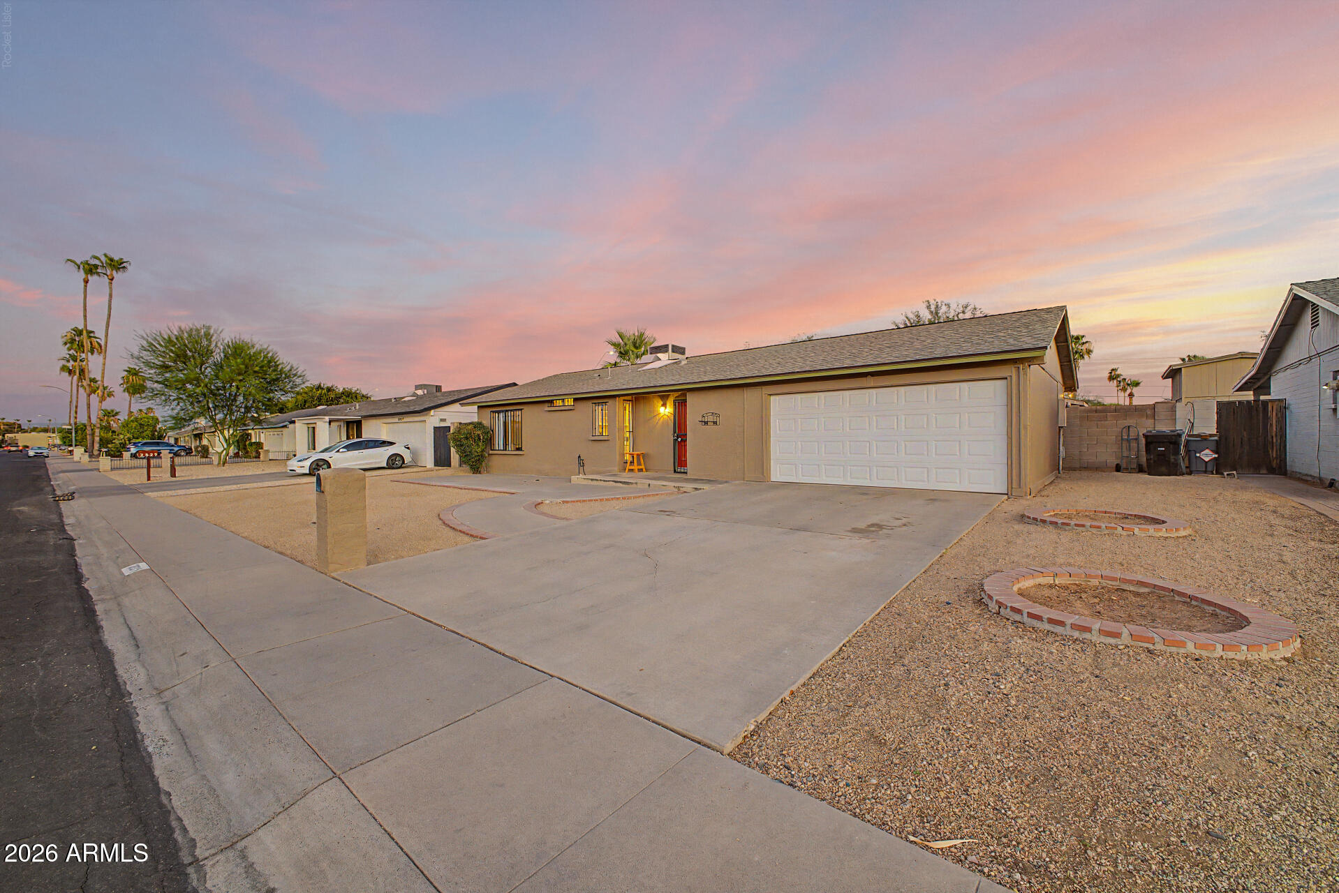3821 East Wethersfield Road Phoenix, AZ 85032 - Photo 3 of 35 03 - Wethersfield