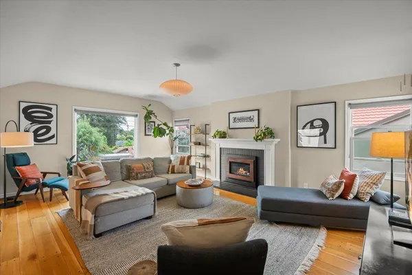 $1,495,000 | 5821 Amy Drive, Oakland, CA 94618