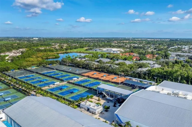 $1,150,000 | 5421 46th Court West, Bradenton, FL 34210