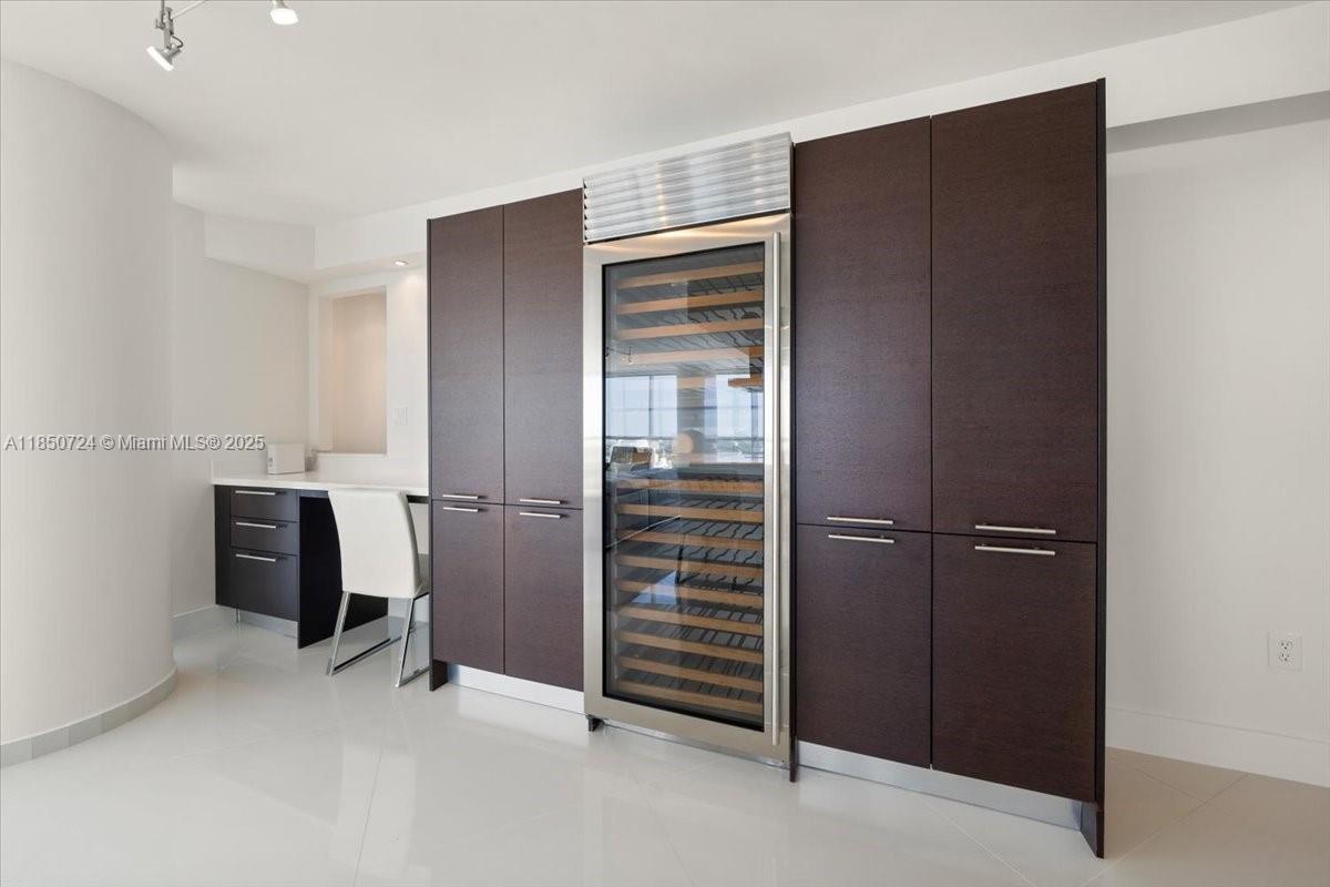 6301 Collins Avenue, Unit 2705 Miami Beach, FL 33141 - Photo 8 of 41 a view of an empty room