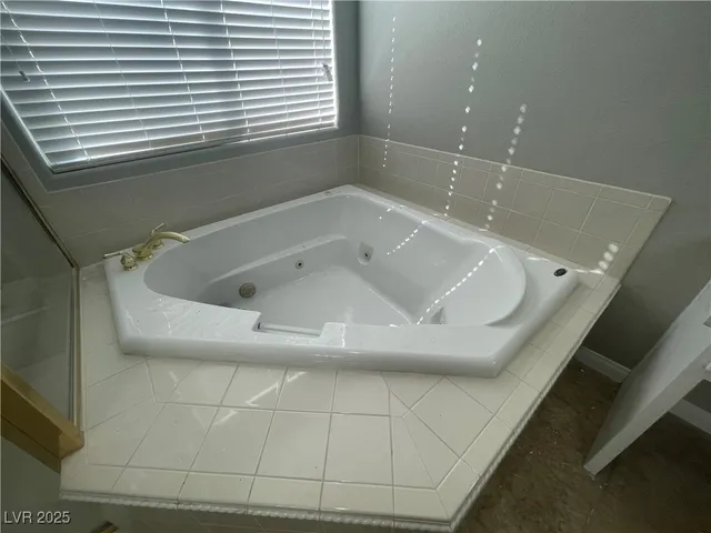 $2,795 | 1254 Autumn Wind Way, Henderson, NV 89052