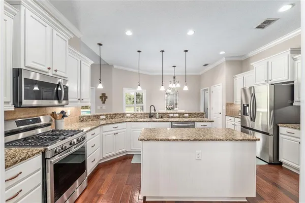 $995,000 | 12975 Highway 301, Belleview, FL 34420