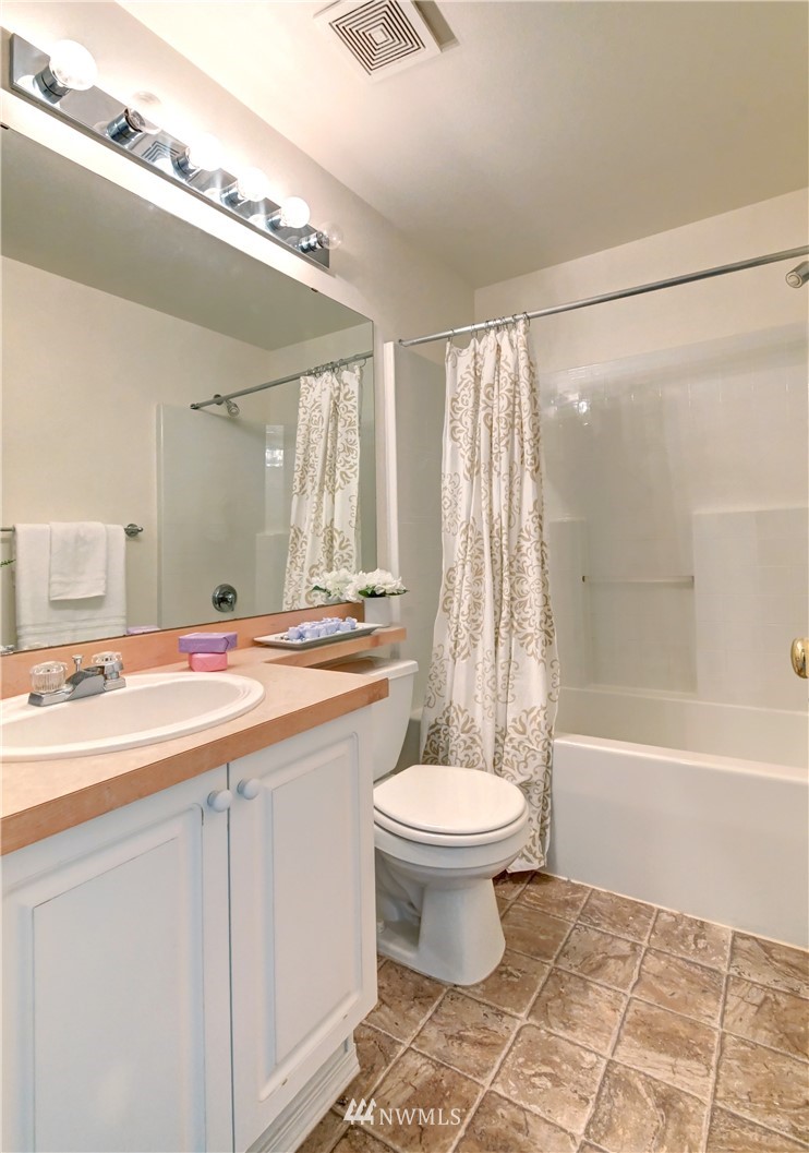 16396 118th Court Northeast, Unit 362 Bothell, WA 98011 - Photo 15 of 28 Gallery Image 15
