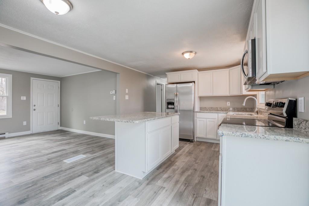 69 Ramblewood Drive Springfield, MA 01118 - Photo 5 of 25