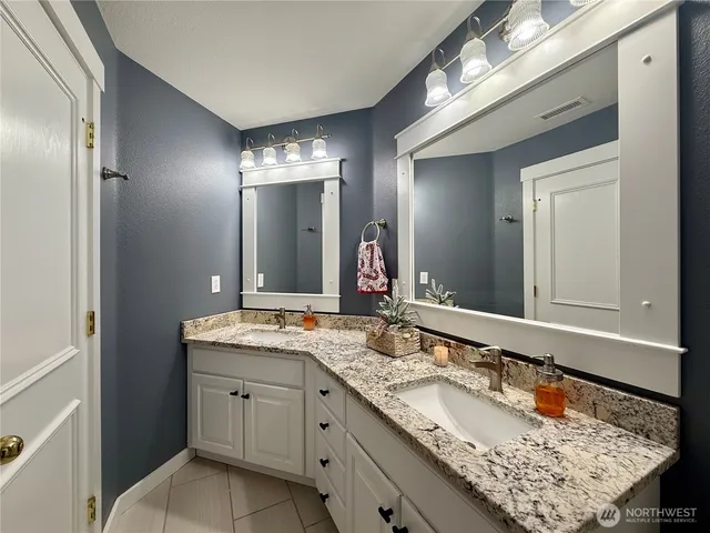 $950,000 | 5620 West Dradie Street, Pasco, WA 99301