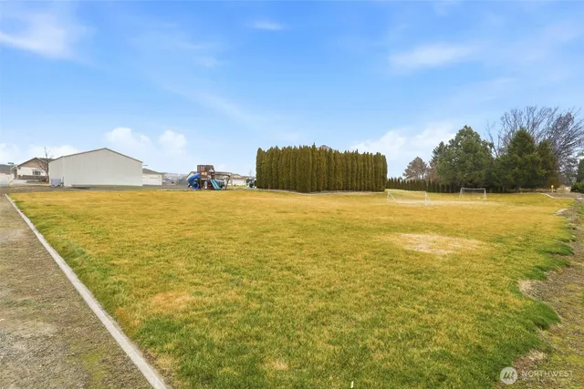 $895,000 | 5620 West Dradie Street, Pasco, WA 99301