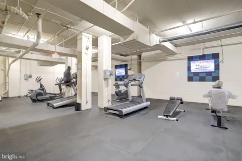 $350,000 | 3713 South George Mason Drive, Unit 904W, Falls Church, VA 22041