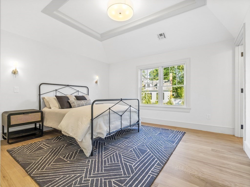 146 Lowell Road Wellesley, MA 02481 - Photo 21 of 33