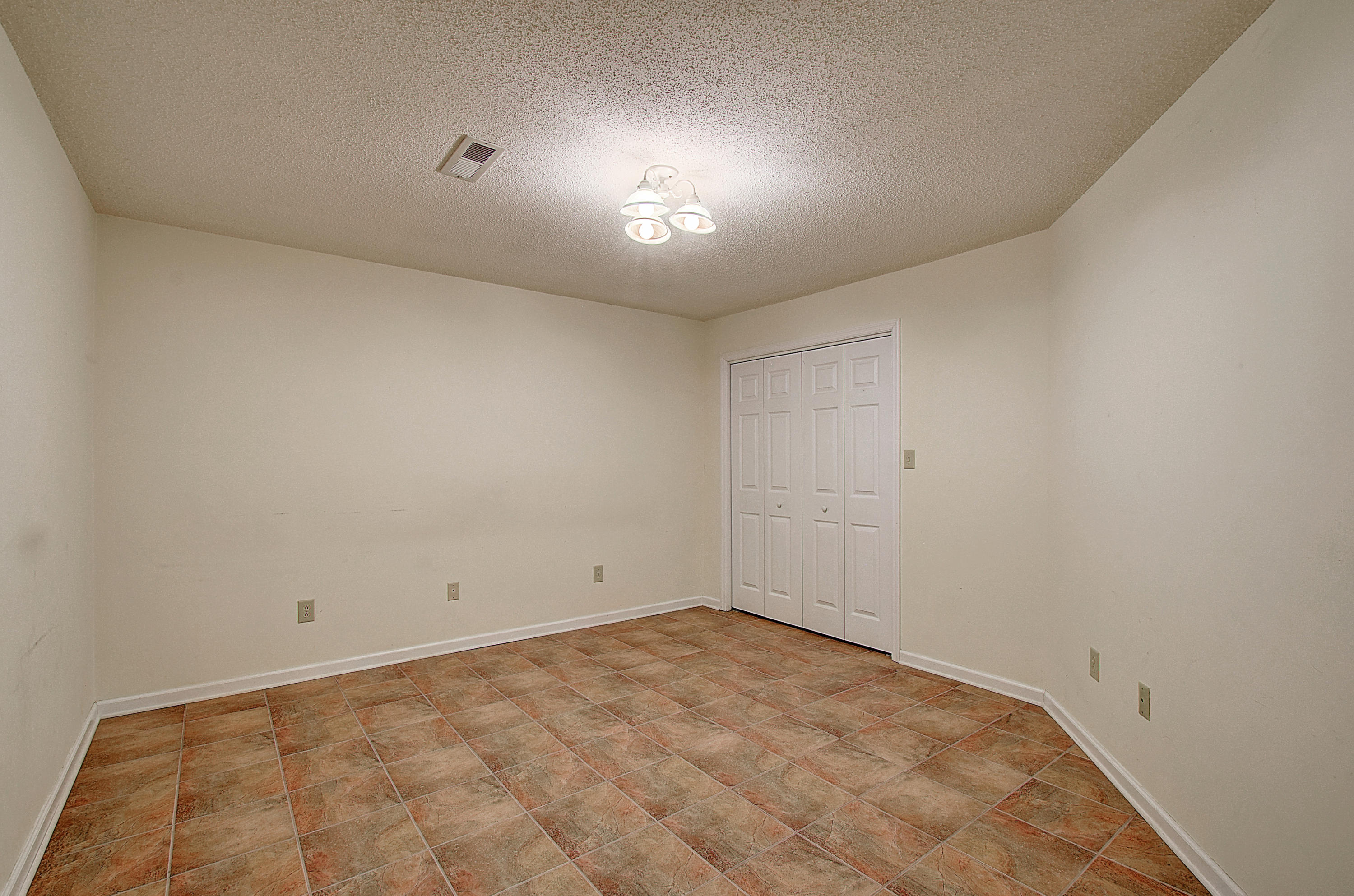 3402 Redstone Road Johnson City, TN 37604 - Photo 45 of 52 DSC_0325And8more