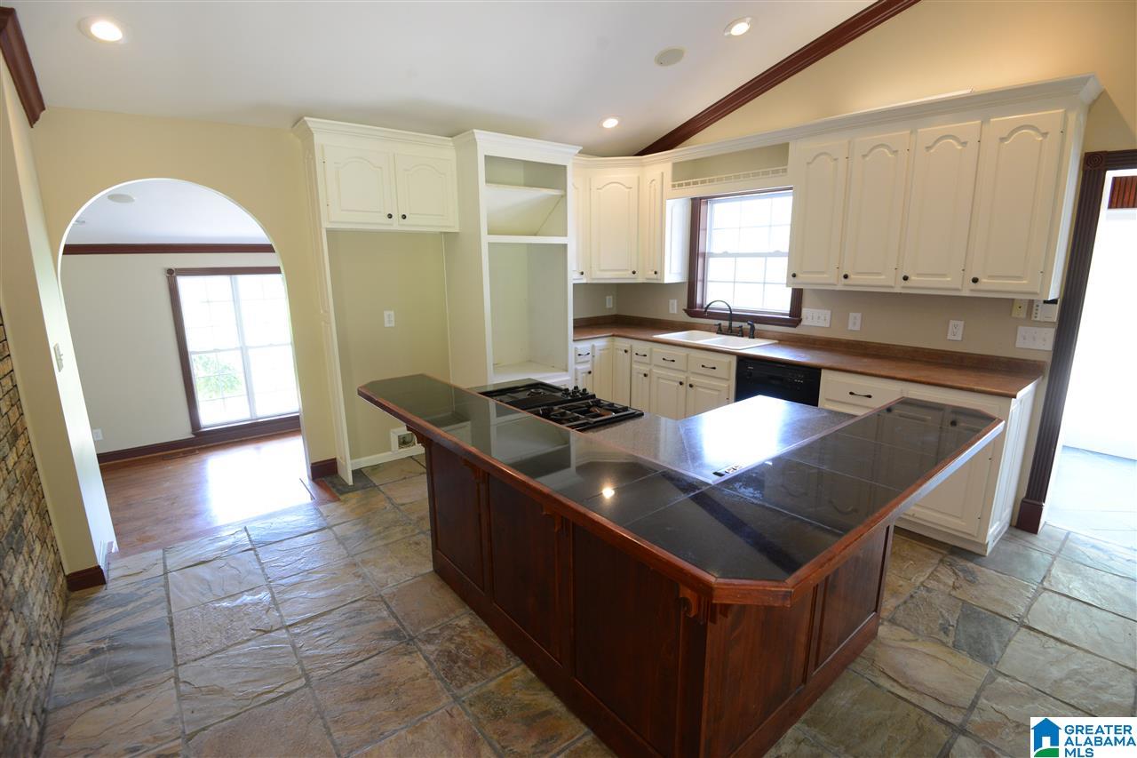 2762 Highway 42 Oneonta, AL 35121 - Photo 14 of 44