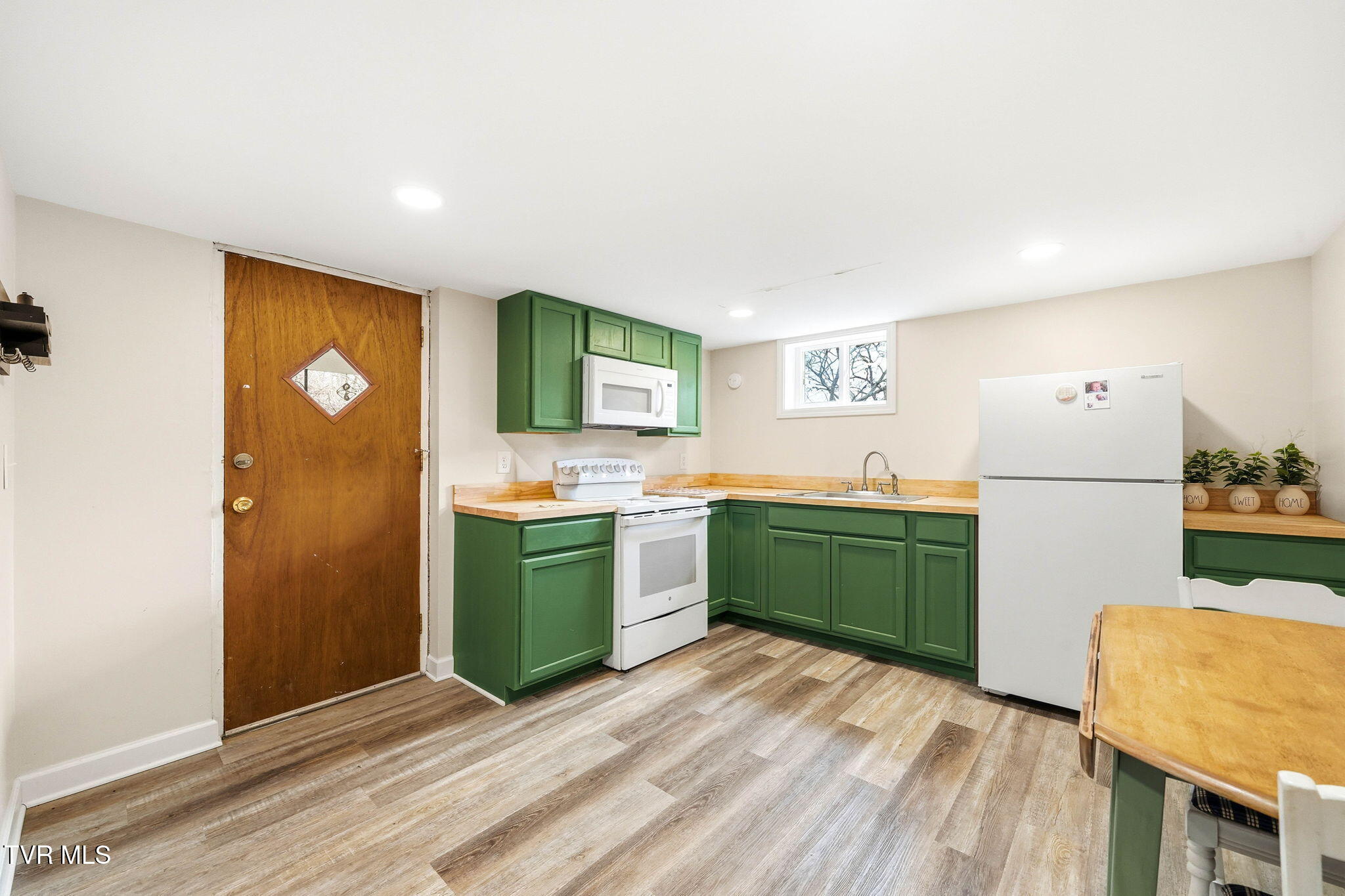 110 Taylortown Road Johnson City, TN 37601 - Photo 17 of 25 9-web-or-mls-110 Taylortown Rd-17