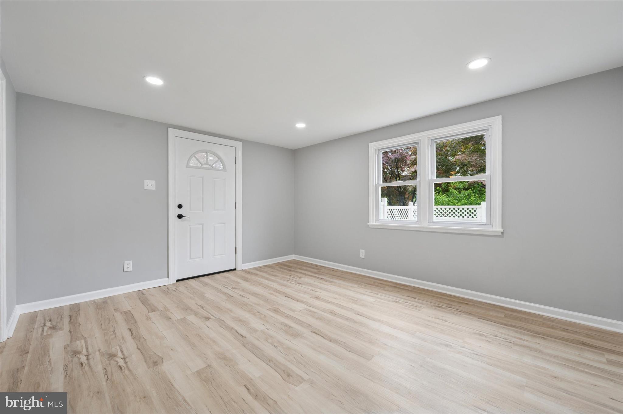 732 Thorndale Road Aldan, PA 19018 - Photo 2 of 15 Gallery Image 2