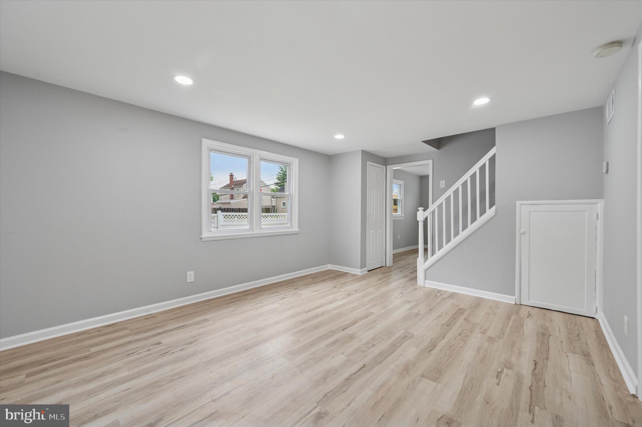 732 Thorndale Road Aldan, PA 19018 - Photo 3 of 15 Gallery Image 3