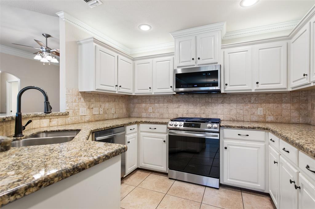 13575 Country View Tyler, TX 75706 - Photo 11 of 39