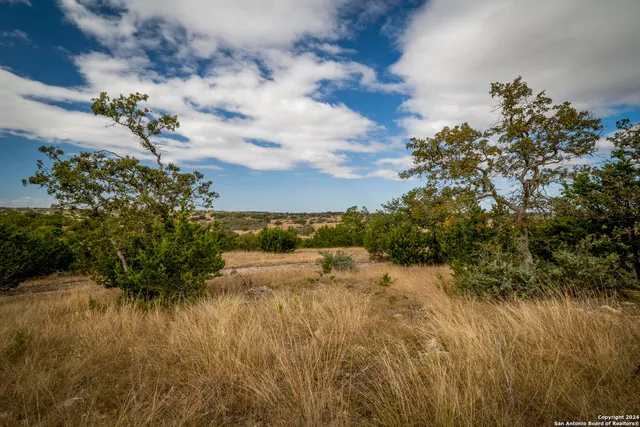 $199,000 | 30 Buckskin Path, Fredericksburg, TX 78624