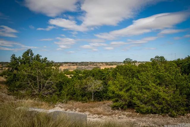 $199,000 | 30 Buckskin Path, Fredericksburg, TX 78624