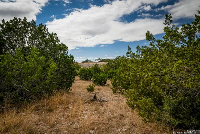 $199,000 | 30 Buckskin Path, Fredericksburg, TX 78624