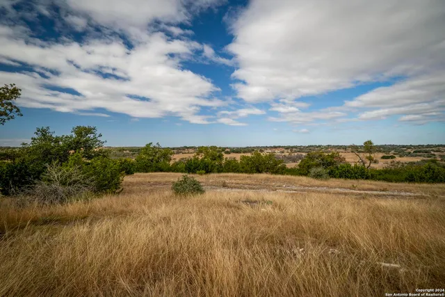 $199,000 | 30 Buckskin Path, Fredericksburg, TX 78624