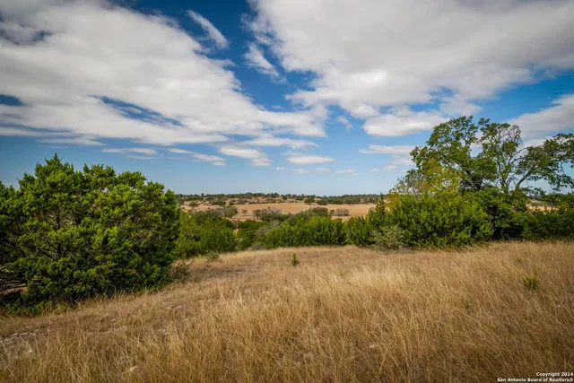 $199,000 | 30 Buckskin Path, Fredericksburg, TX 78624