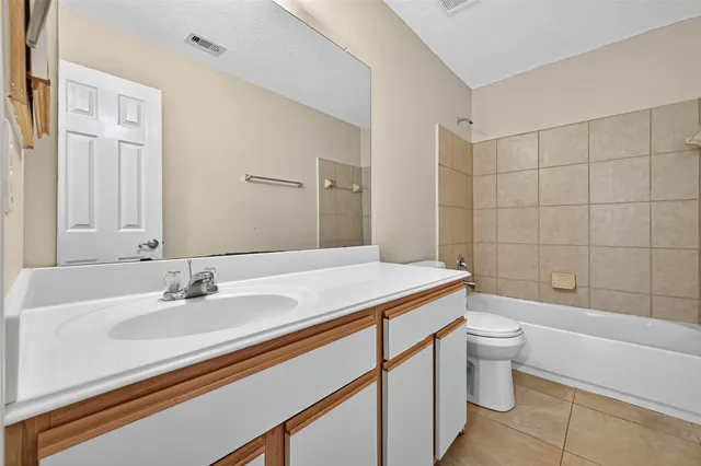 $1,800 | 3343 Apple Dale Drive, Houston, TX 77084