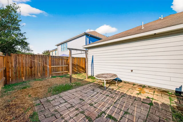 $1,800 | 3343 Apple Dale Drive, Houston, TX 77084