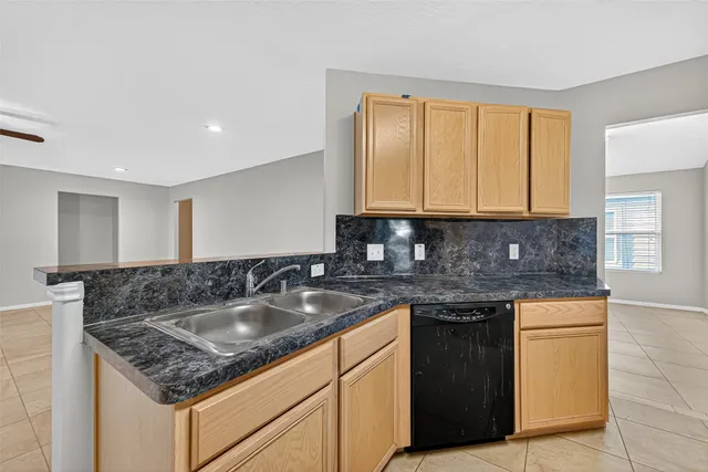 $1,800 | 3343 Apple Dale Drive, Houston, TX 77084