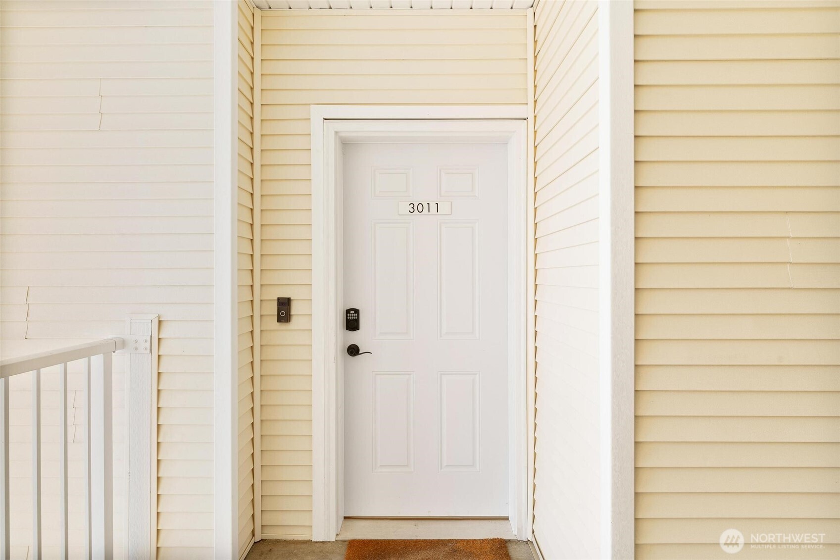 14915 38th Drive Southeast, Unit F3011 Bothell, WA 98012 - Photo 24 of 40 a view of front door