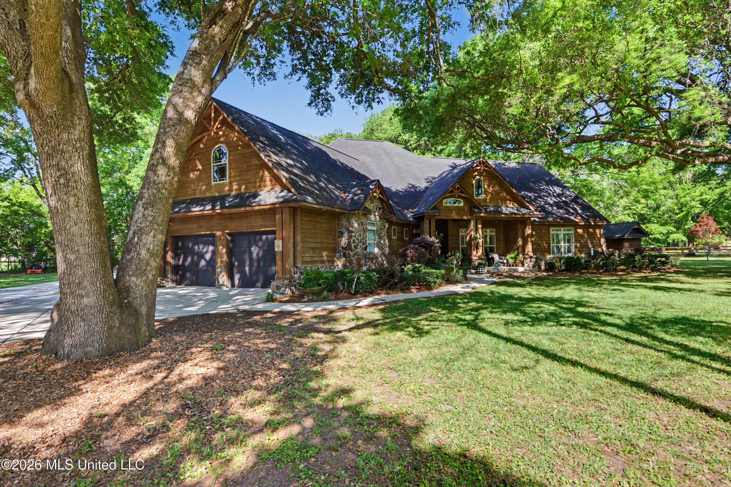 17713 Highway 613 Moss Point, MS 39562 - Photo 2 of 39 IMG_0054