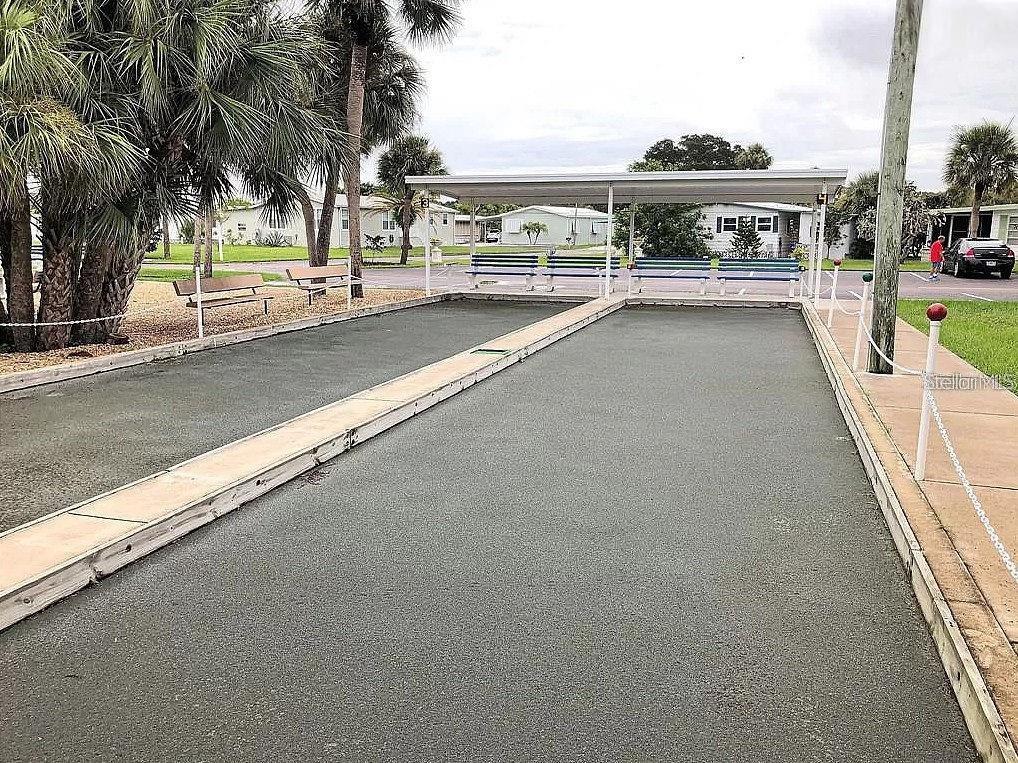 706 Roma Road Venice, FL 34285 - Photo 21 of 24 an outdoor view with patio