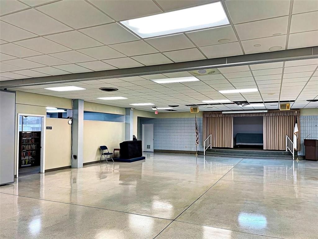 706 Roma Road Venice, FL 34285 - Photo 24 of 24 a view of a room with gym equipment