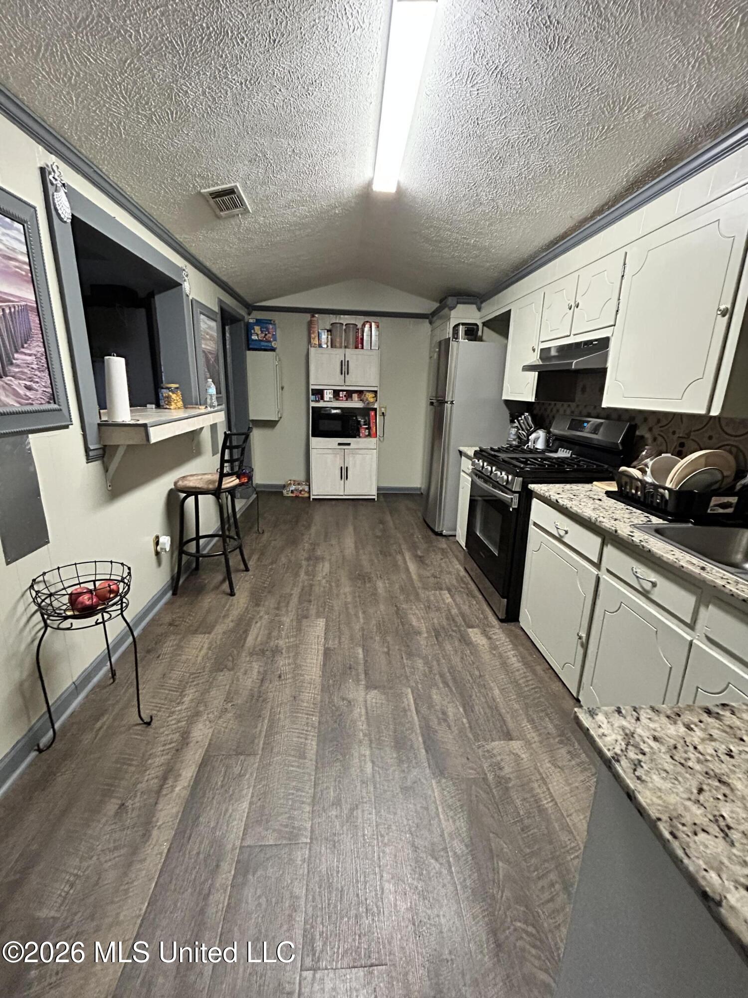 1083 Jones Road Edwards, MS 39066 - Photo 18 of 30 IMG_5659