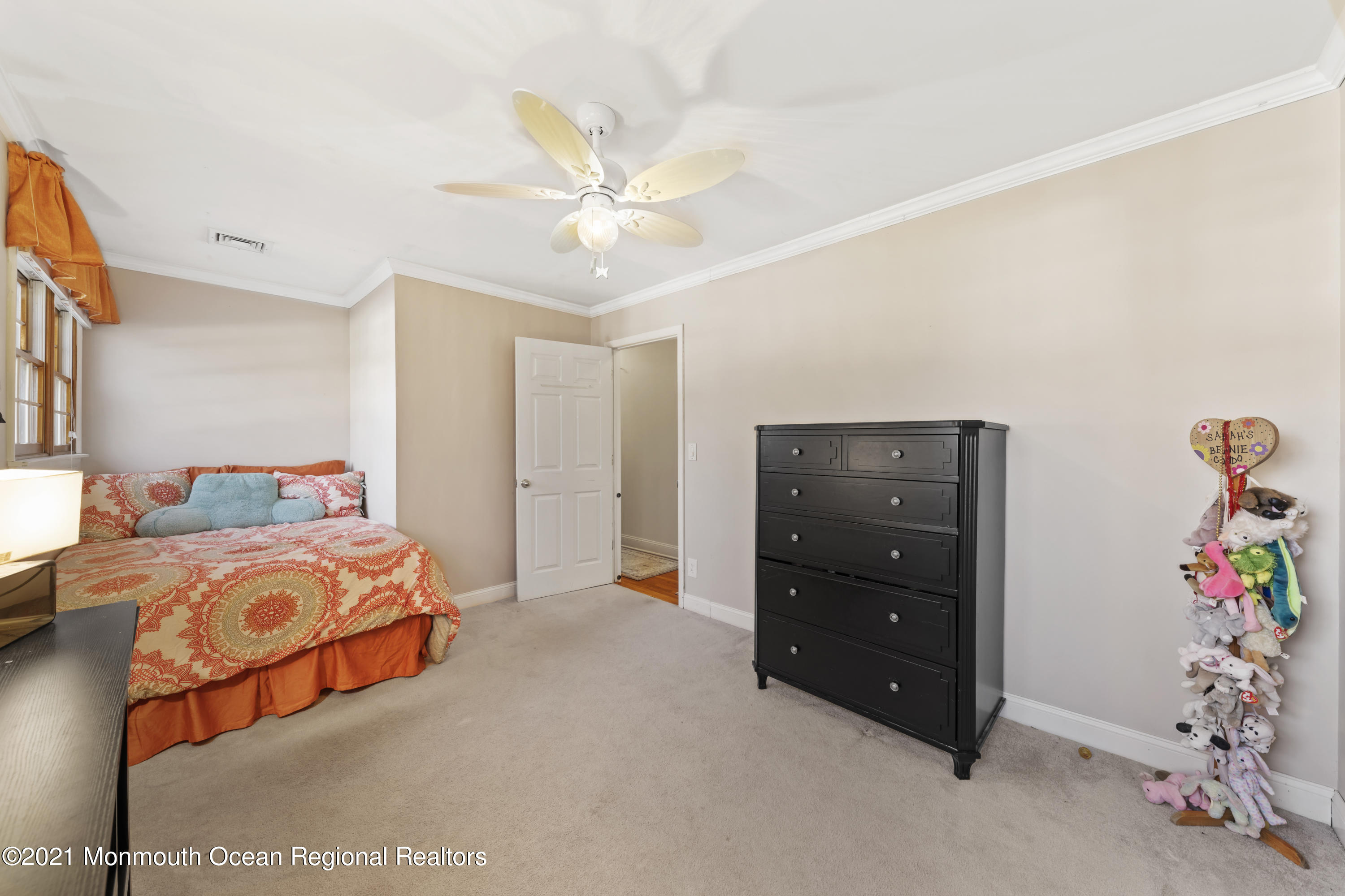 32 Chestnut Ridge Road Holmdel, NJ 07733 - Photo 15 of 24 Bedroom 3