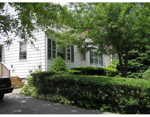 46 Lindor Road North Reading, MA 01864 - Photo 1 of 8 Gallery Image 1