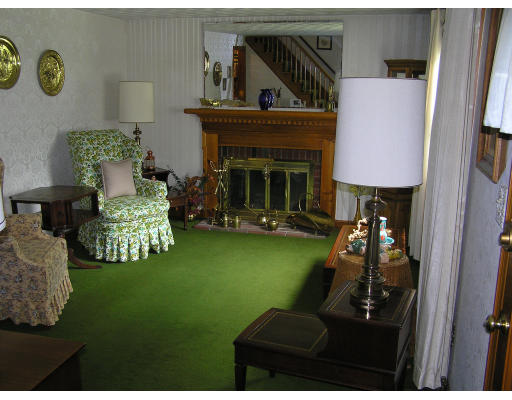 46 Lindor Road North Reading, MA 01864 - Photo 6 of 8 Gallery Image 6