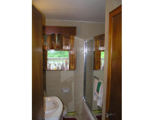 46 Lindor Road North Reading, MA 01864 - Photo 8 of 8 Gallery Image 8