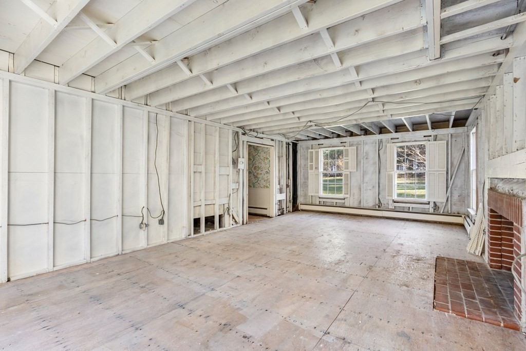 140 Cherry Brook Road Weston, MA 02493 - Photo 18 of 32 a view of an empty room with white walls
