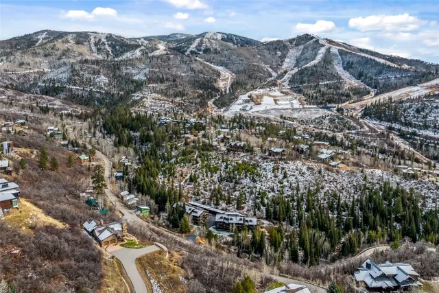 a view of outdoor space