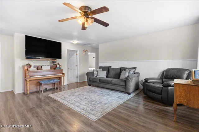 $519,900 | 286 East Dufort Road, Sagle, ID 83860