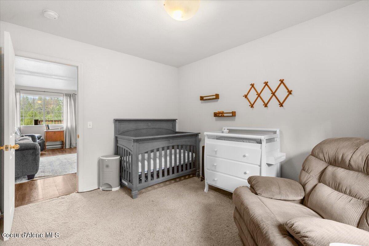 286 East Dufort Road Sagle, ID 83860 - Photo 11 of 37 11-IMG_9847