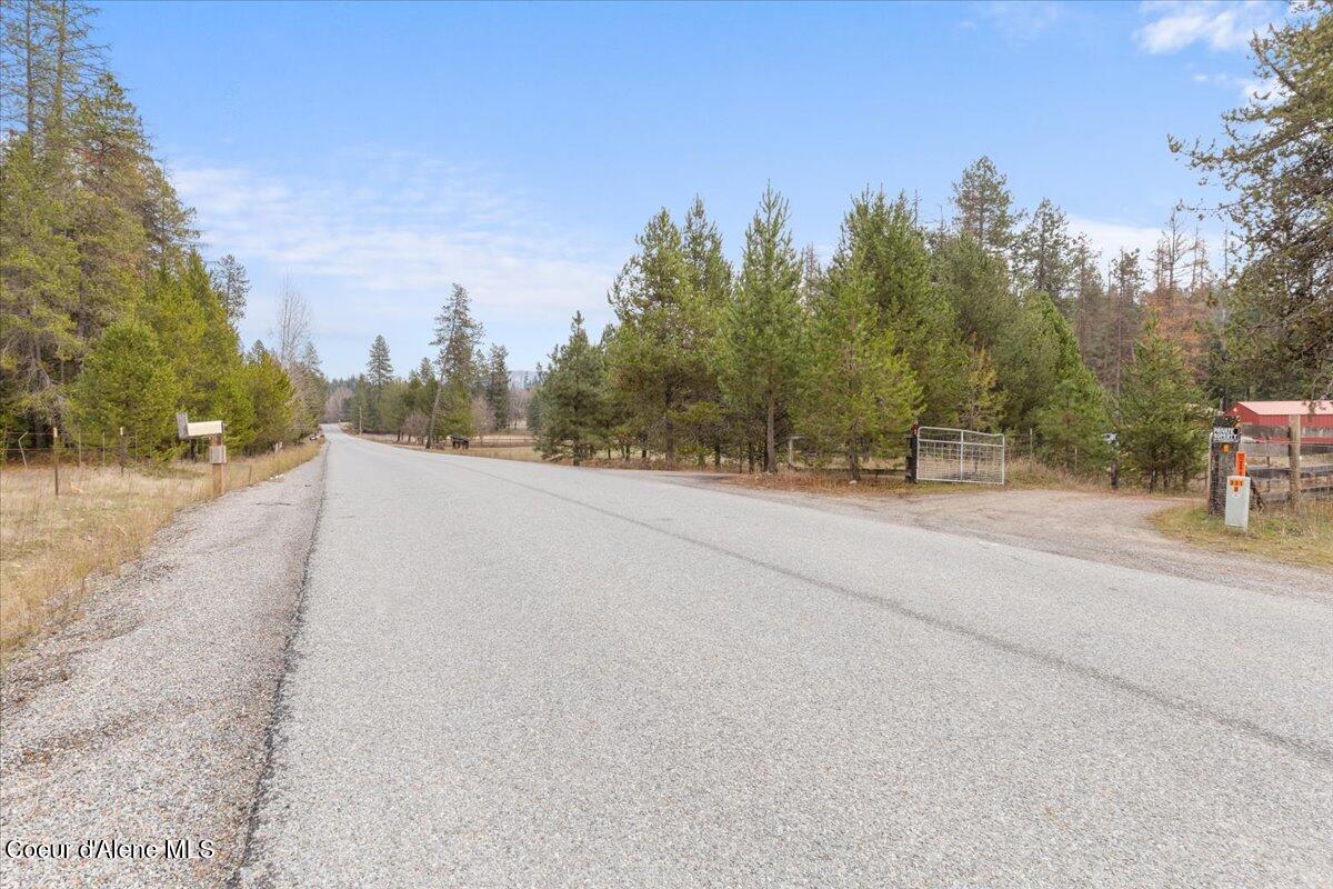 286 East Dufort Road Sagle, ID 83860 - Photo 36 of 37 36-IMG_9931