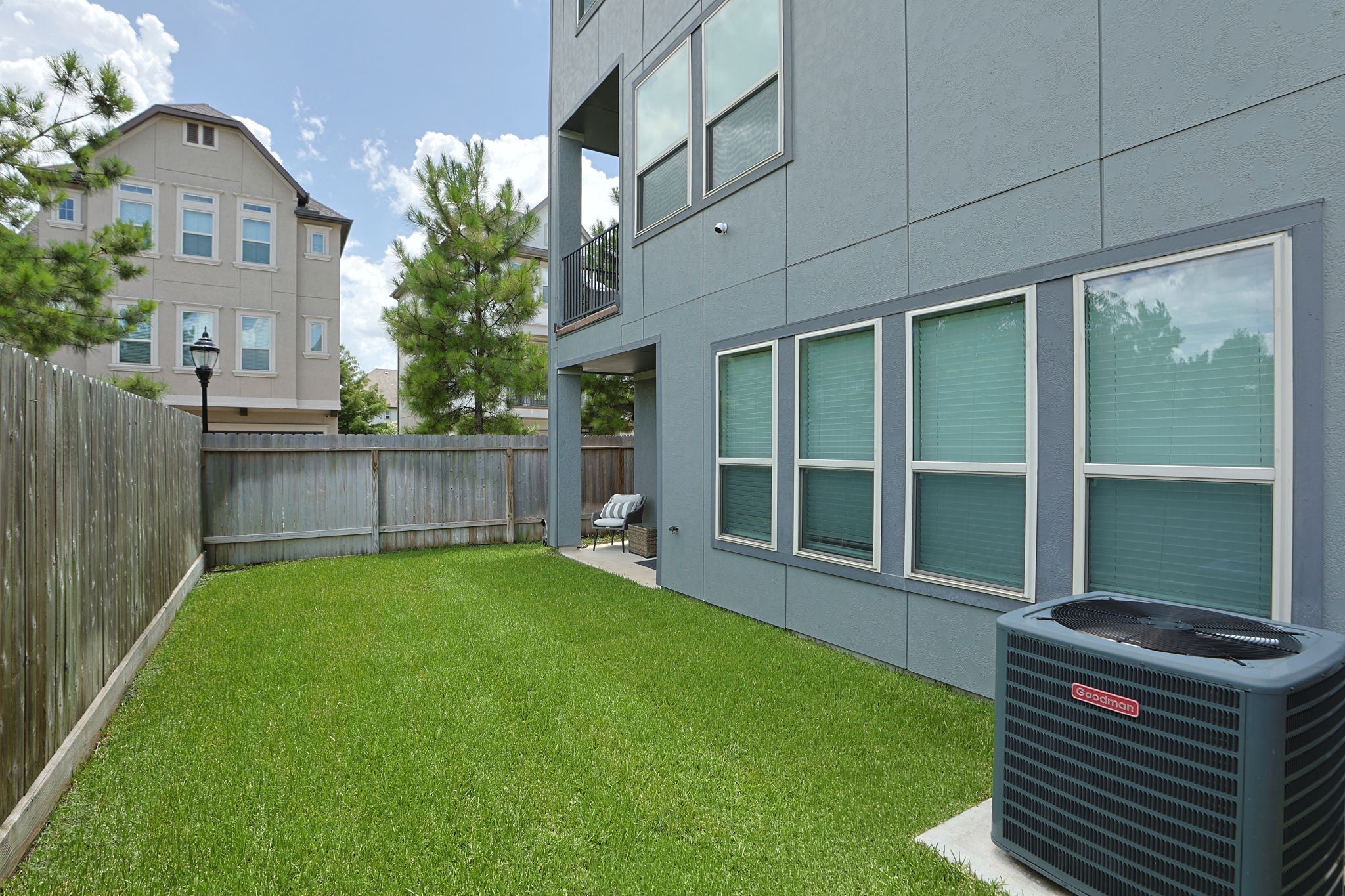 4004 Centre Meadow Way Houston, TX 77043 - Photo 31 of 33 Manicured backyard