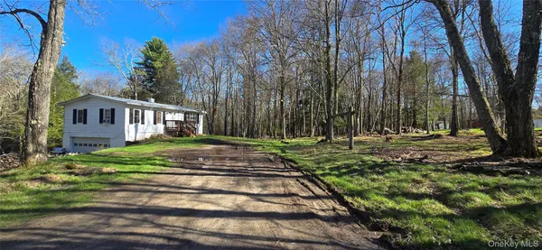 $189,900 | 42 Back Shandelee Road, Livingston Manor, NY 12758