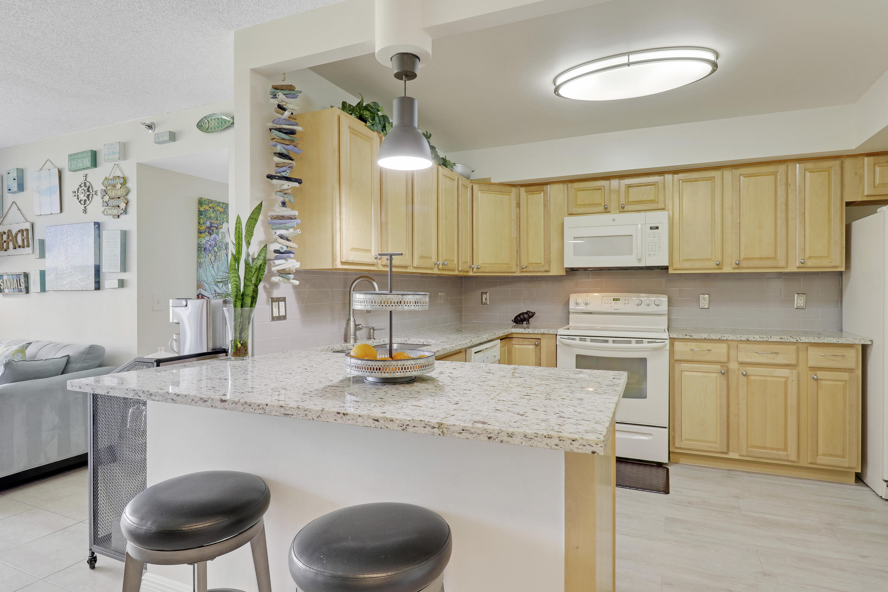 5260 Northwest 2nd Avenue, Unit 101 Boca Raton, FL 33487 - Photo 12 of 26 House-12