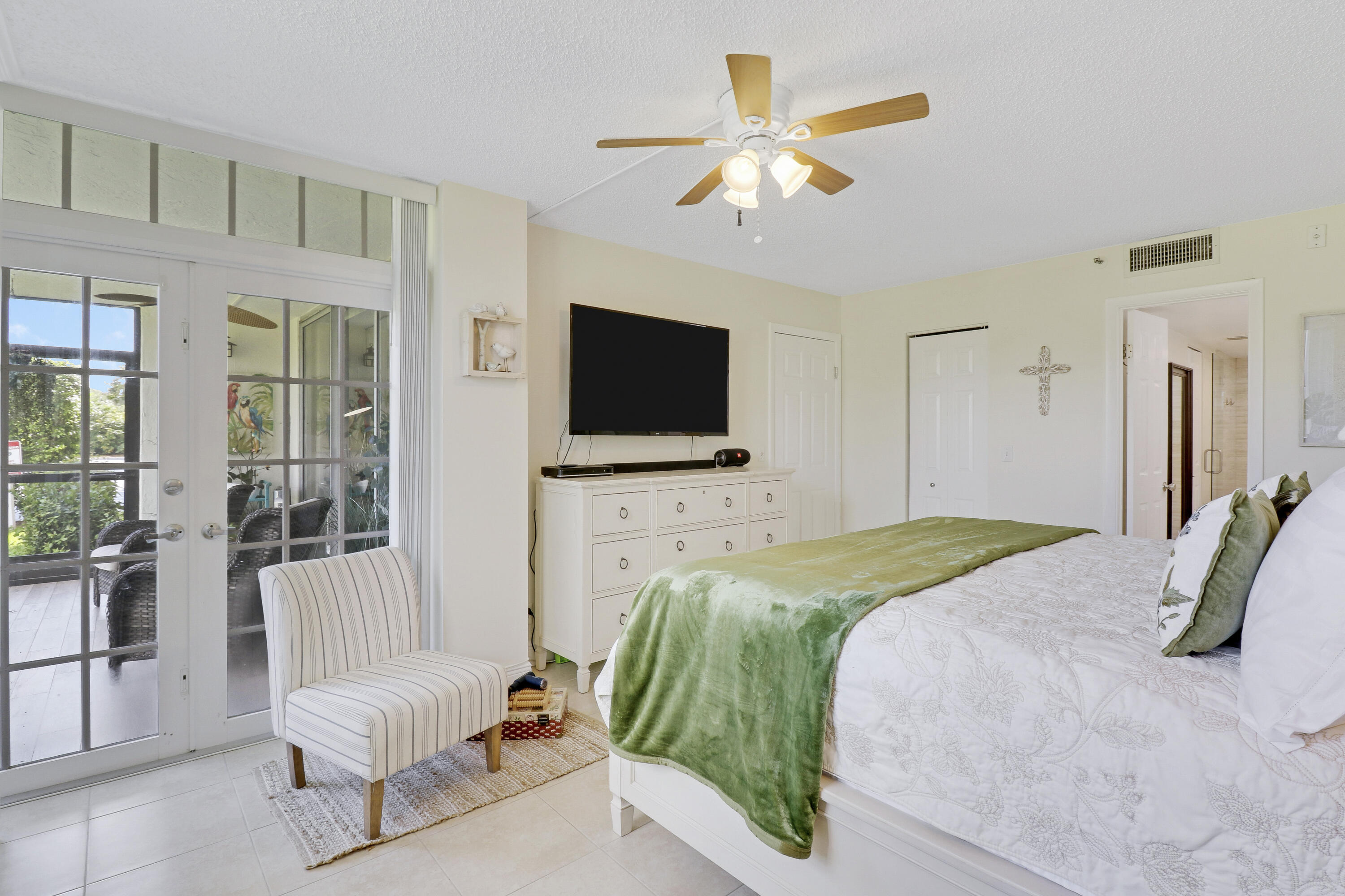 5260 Northwest 2nd Avenue, Unit 101 Boca Raton, FL 33487 - Photo 7 of 26 House-6