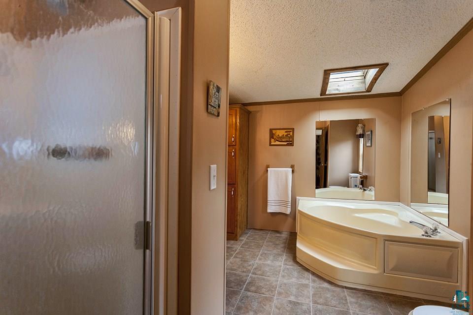 5801 Howard Gnesen Road Duluth, MN 55803 - Photo 9 of 23 Private Master Bath