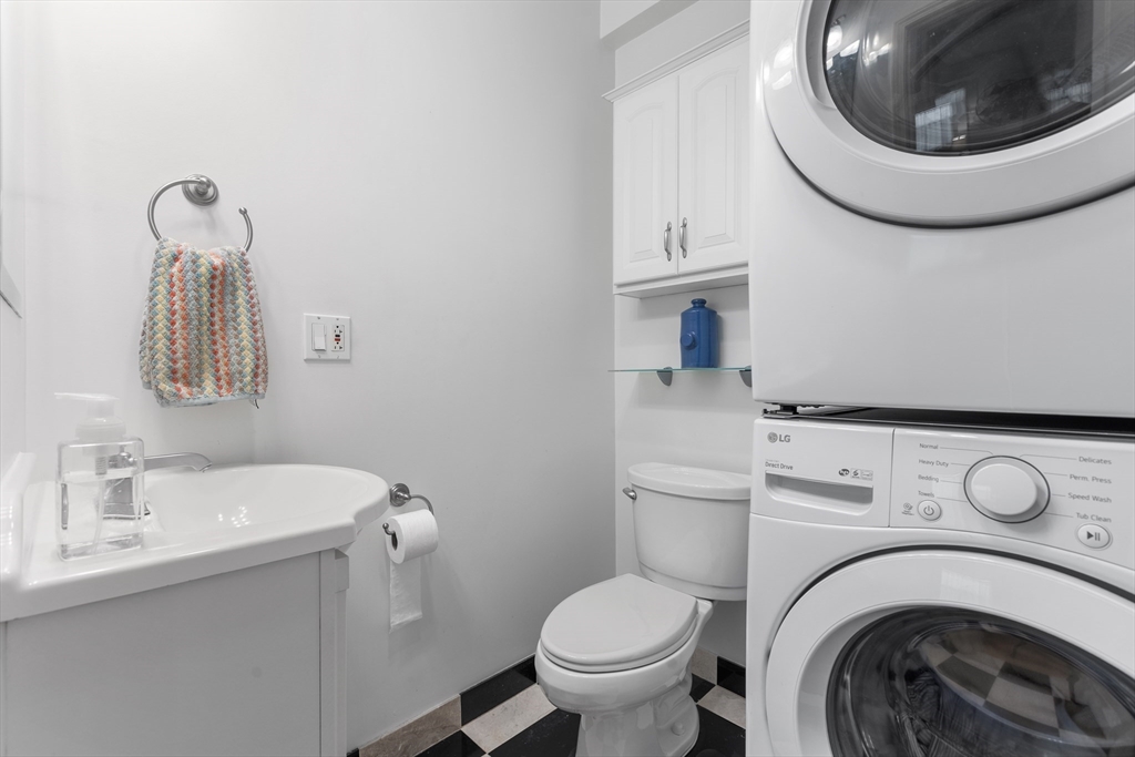 14 O Street, Unit 3 Boston, MA 02127 - Photo 17 of 22